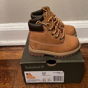 Toddler Wheat Timberland 6” Boots Size 5.5c